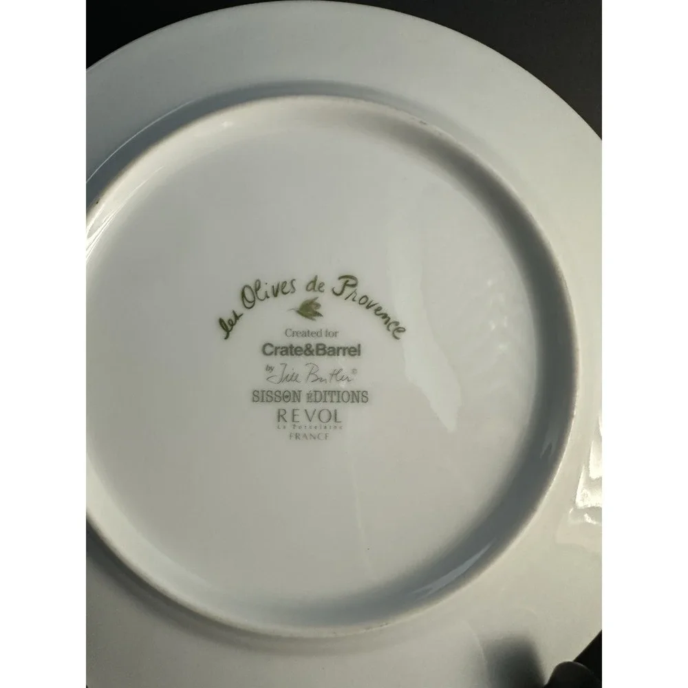 Crate & Barrel French Country Les Olives de Provence Salad Plates (2) 7.5